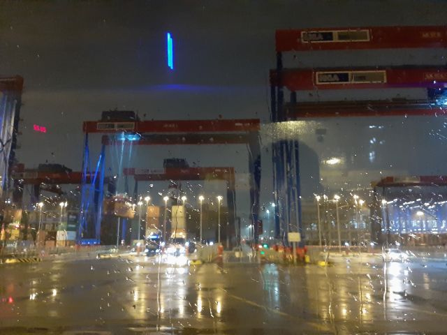 Hafenterminal Hamburg Besichtigung